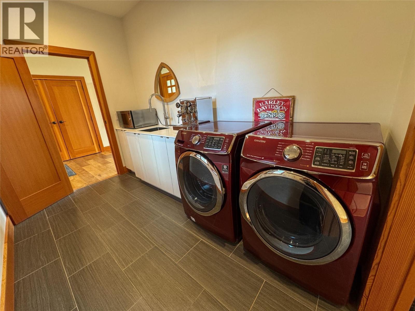 750 395 Highway - 47