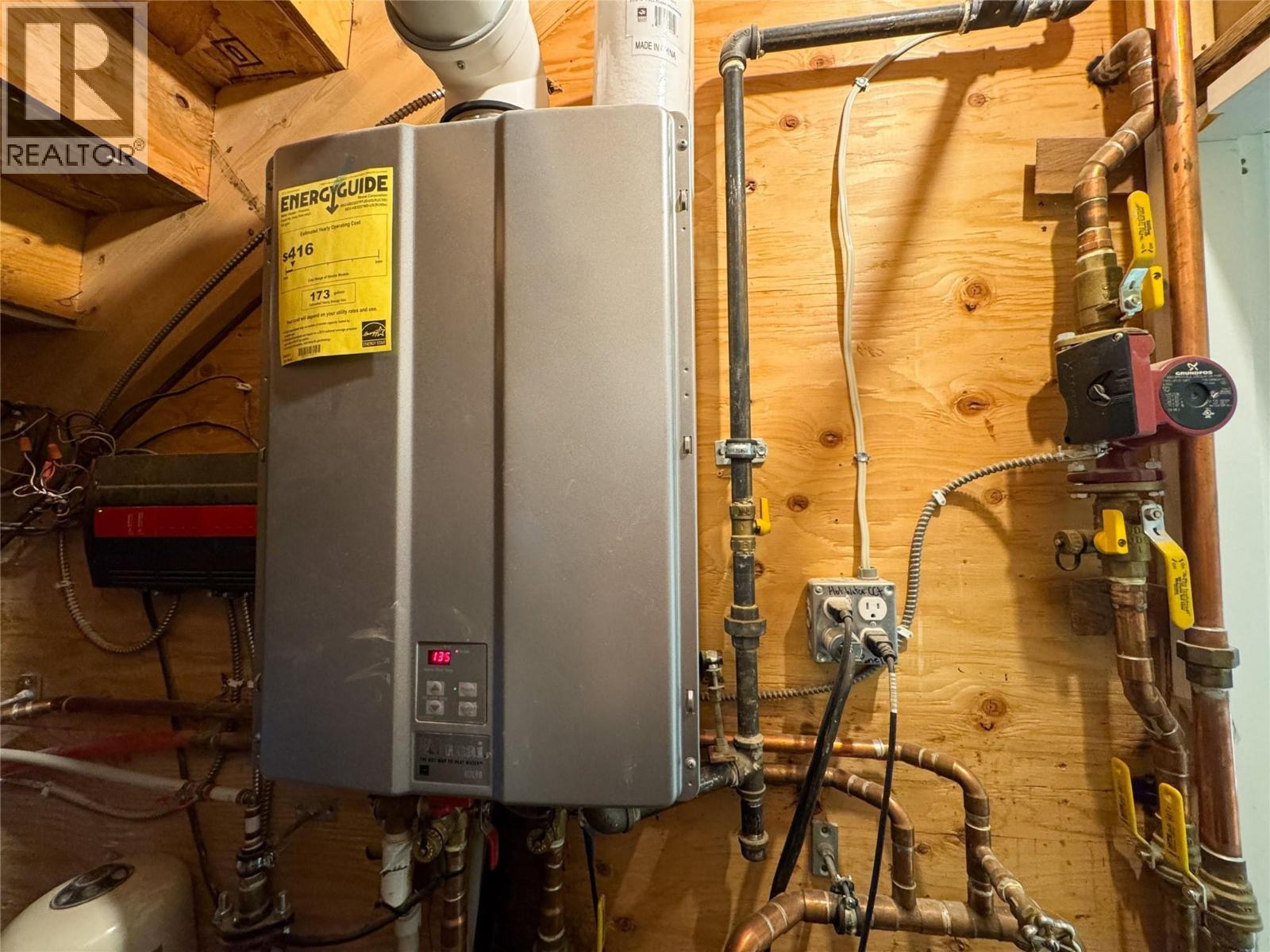 750 395 Highway - 53