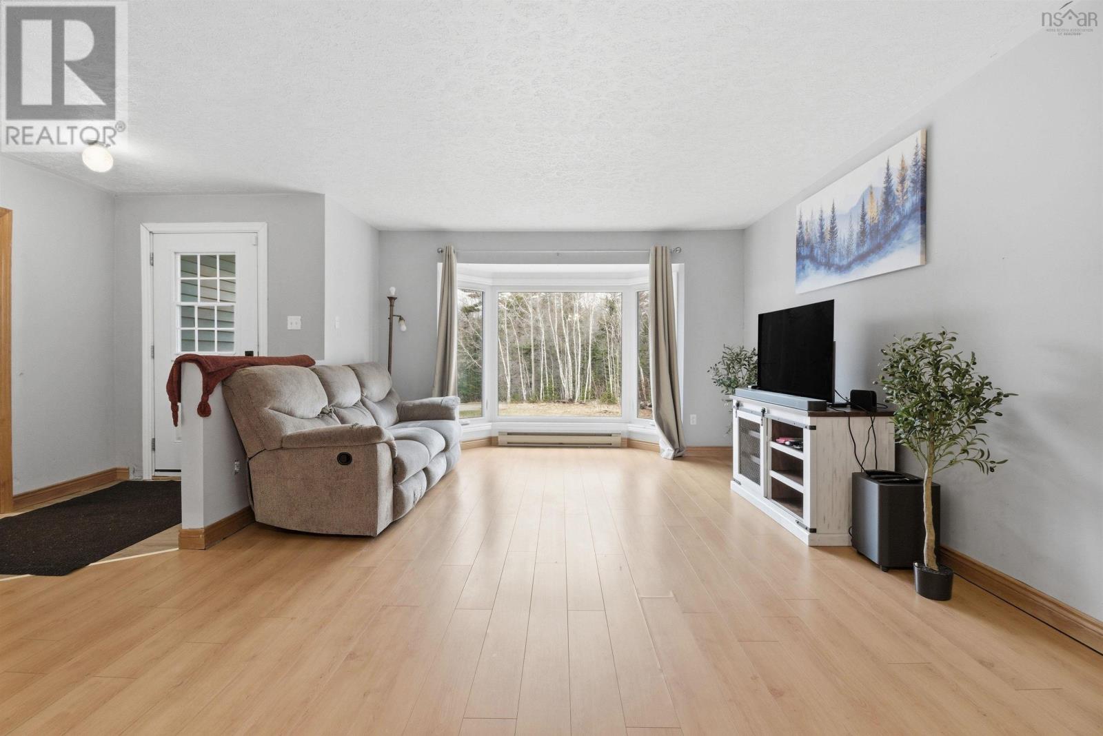 Property 7 of 50 of 10 Hescott Street