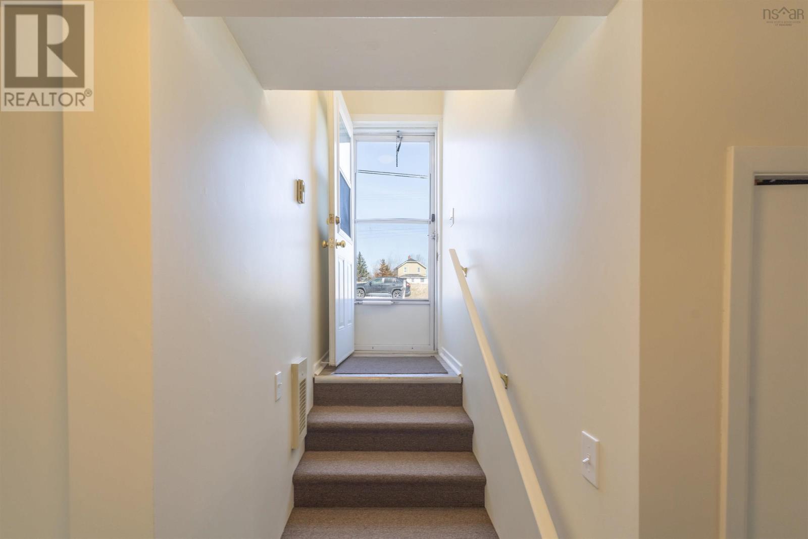 Property 23 of 29 of 10-12 Wilson Court