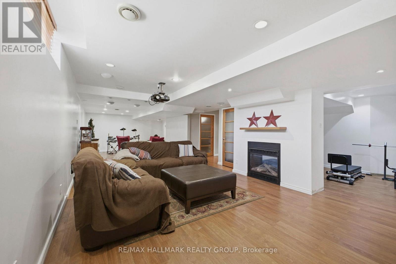 47 SNOWBERRY WAY - 29