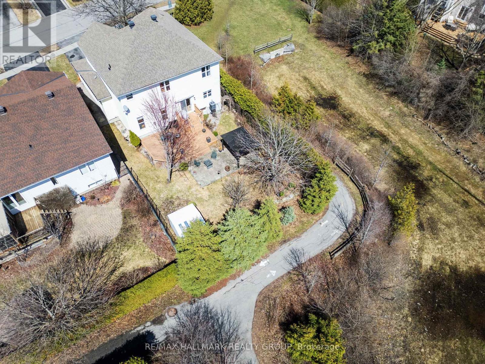 47 SNOWBERRY WAY - 39