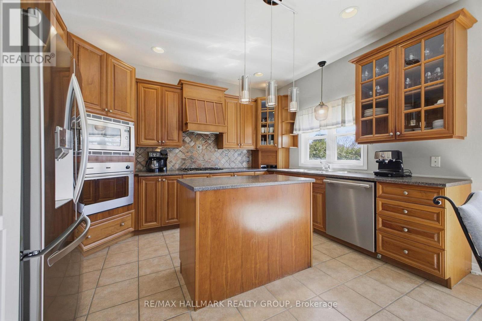 47 SNOWBERRY WAY - 9