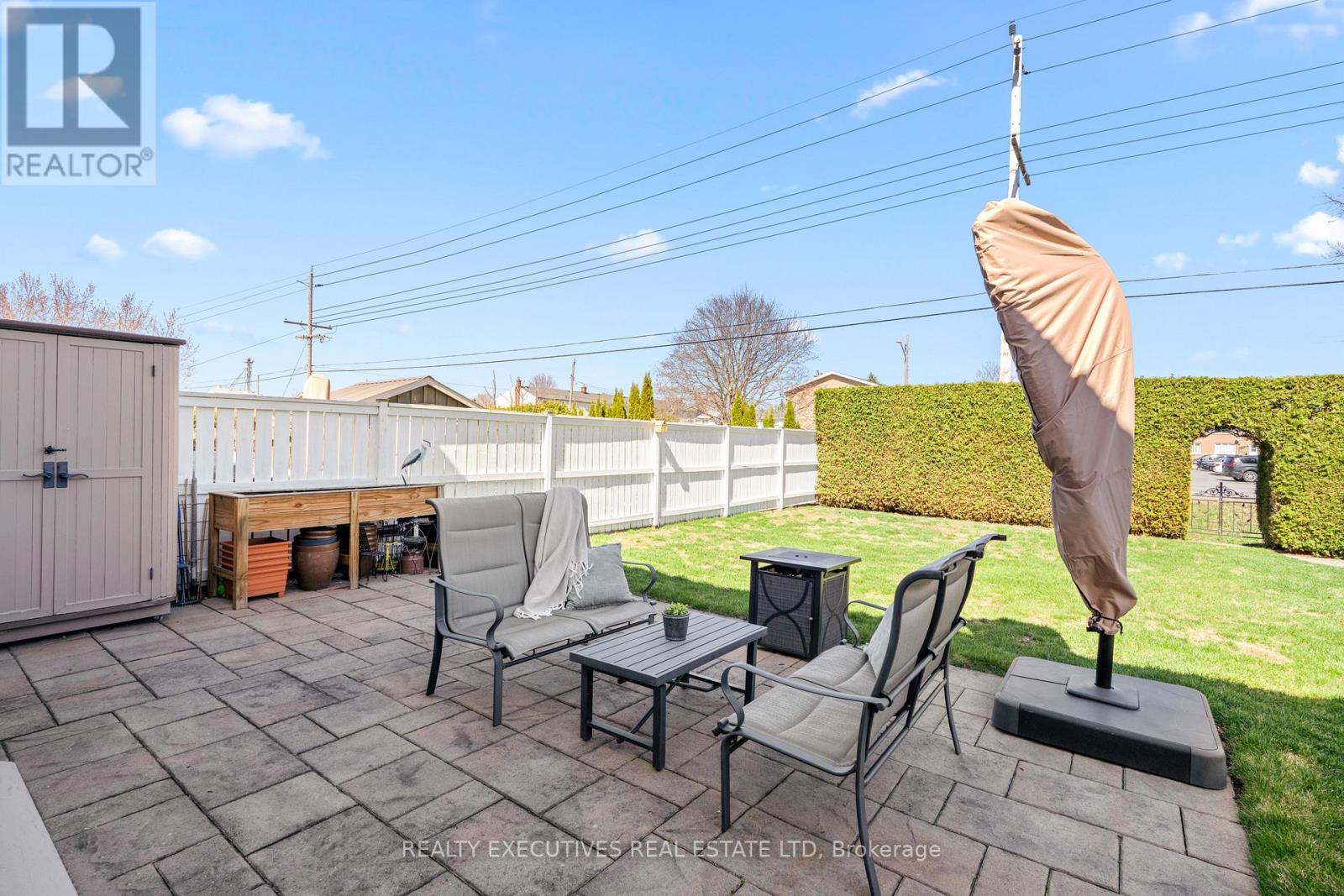 Private Backyard - Patio