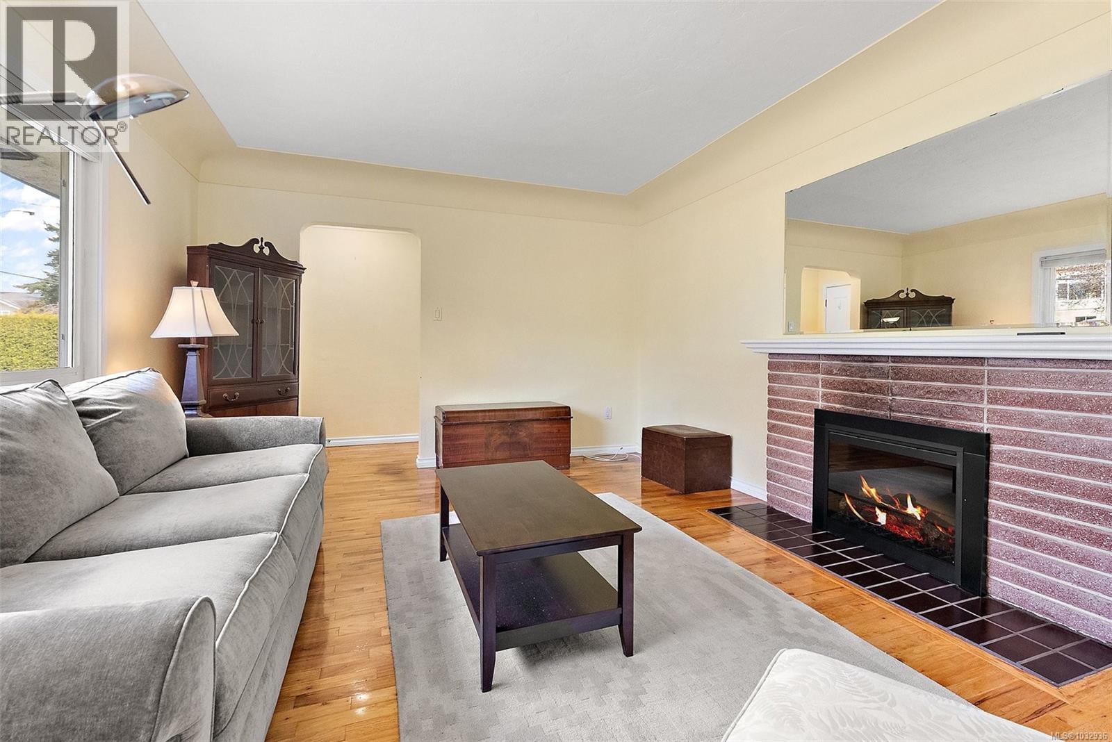 2935 Wascana St - 11
