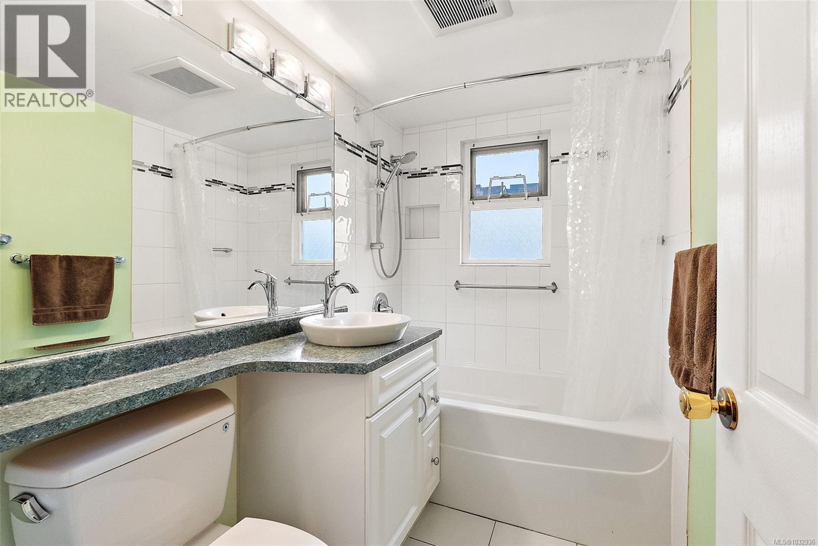 2935 Wascana St - 18