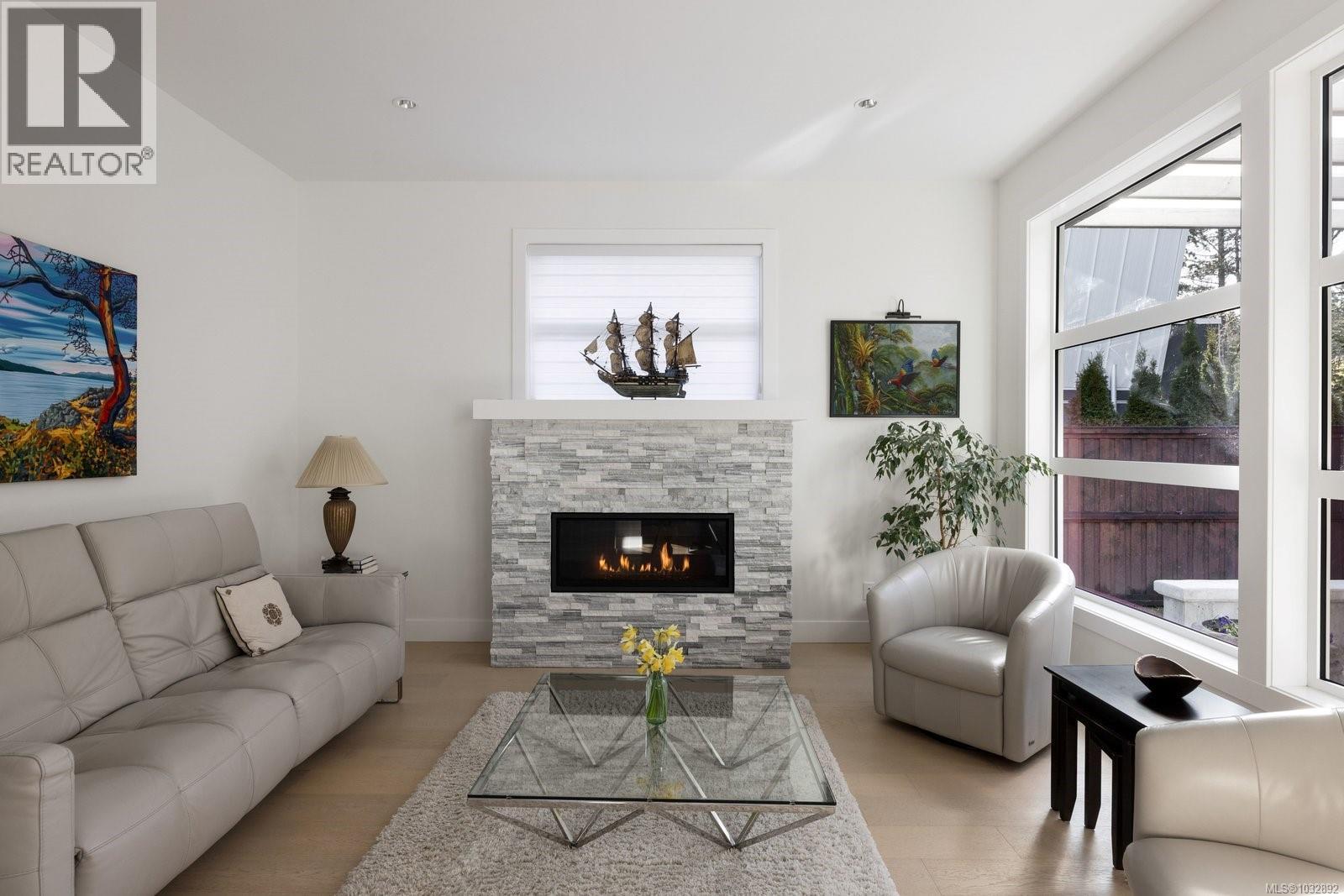 10965 Madrona Dr - 12