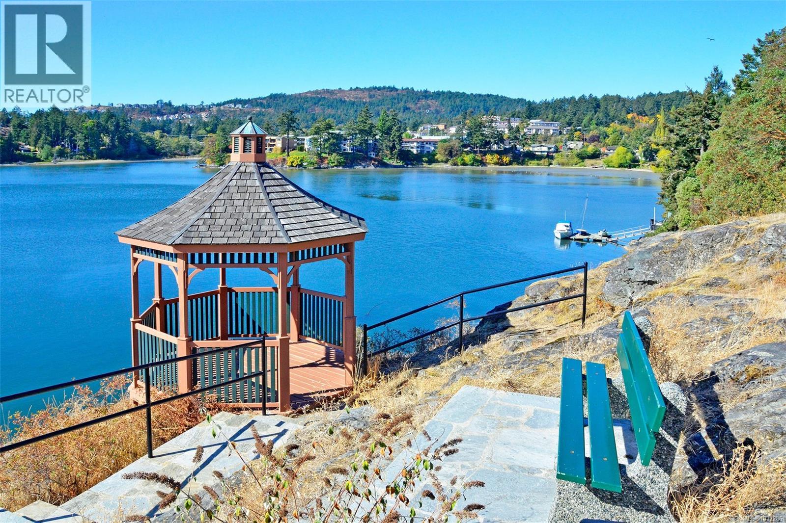 #104 101 Nursery Hill Dr - 24