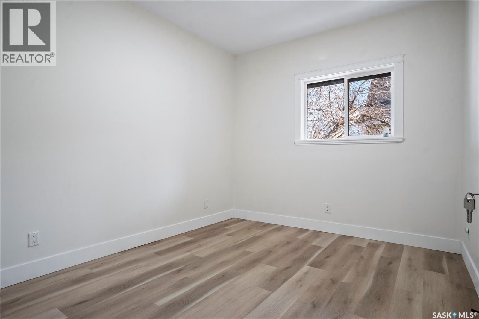 949 Robinson STREET - 9