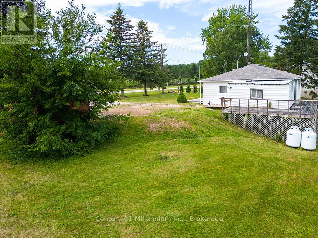 417047 TENTH LINE - 12