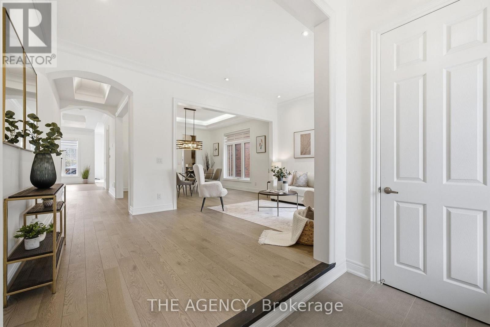 36 BLENHEIM CIRCLE - 1