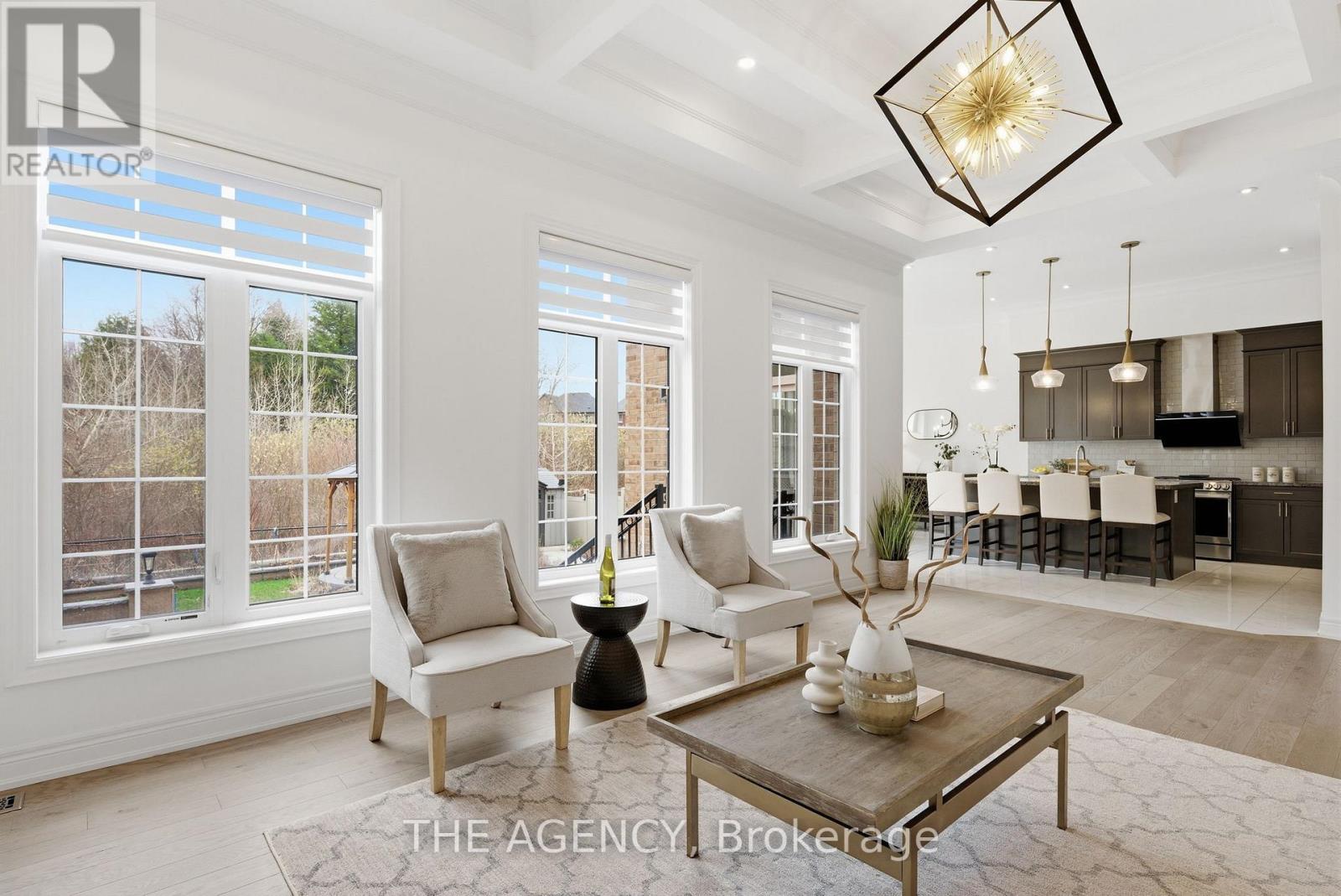 36 BLENHEIM CIRCLE - 20
