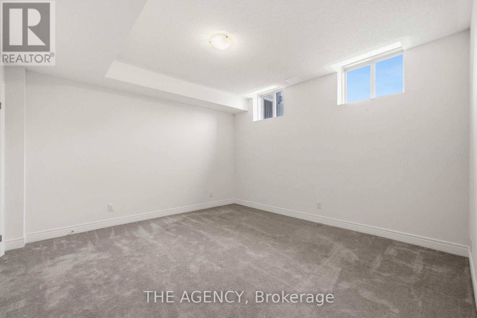 36 BLENHEIM CIRCLE - 38