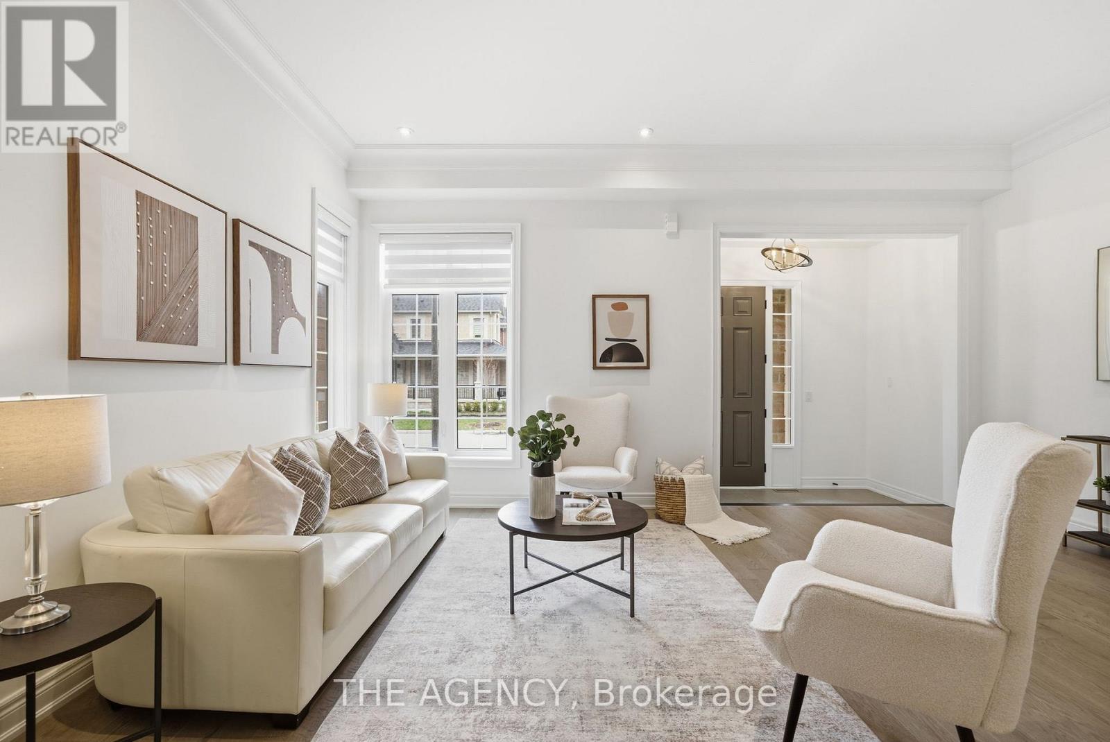 36 BLENHEIM CIRCLE - 4
