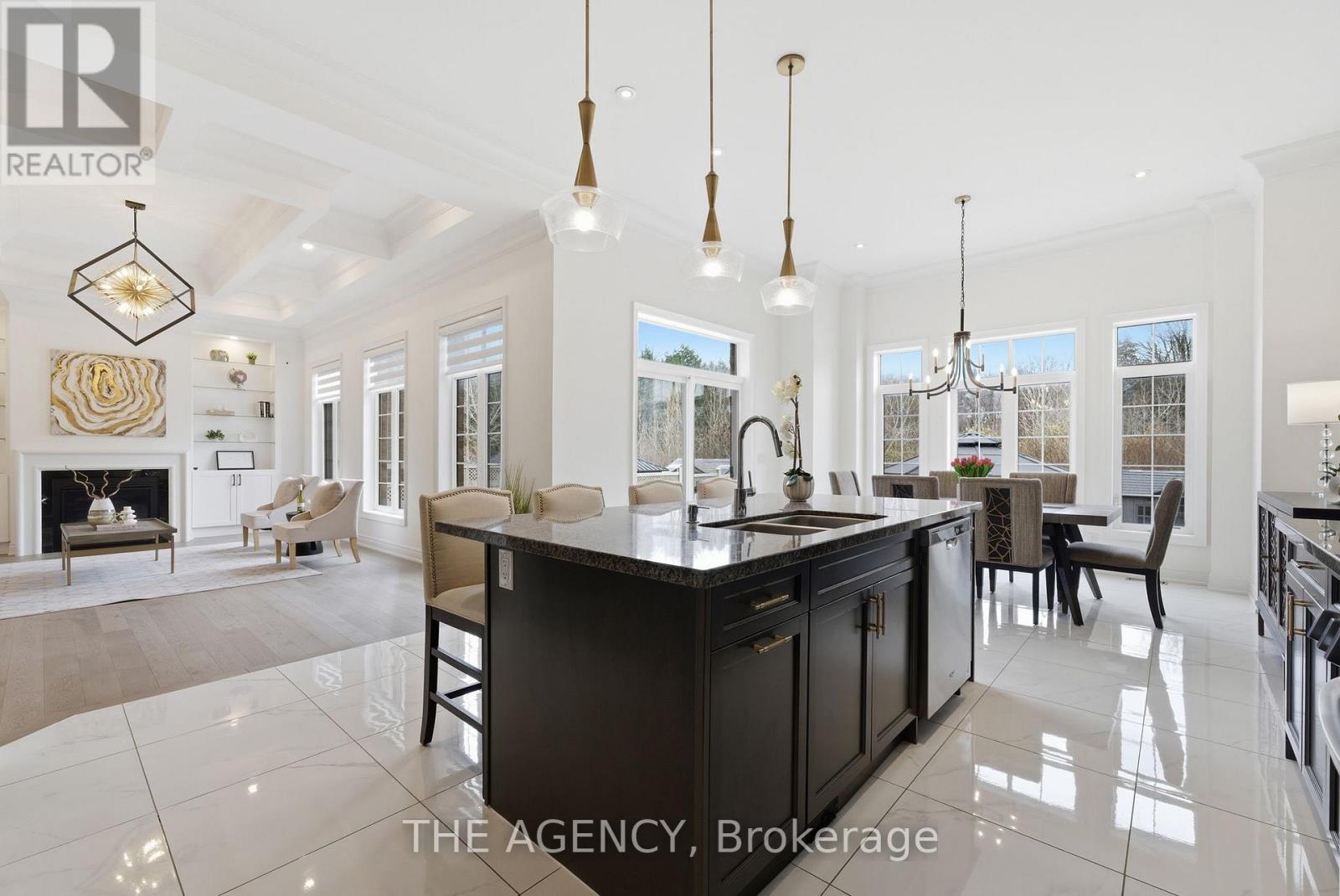 36 BLENHEIM CIRCLE - 9