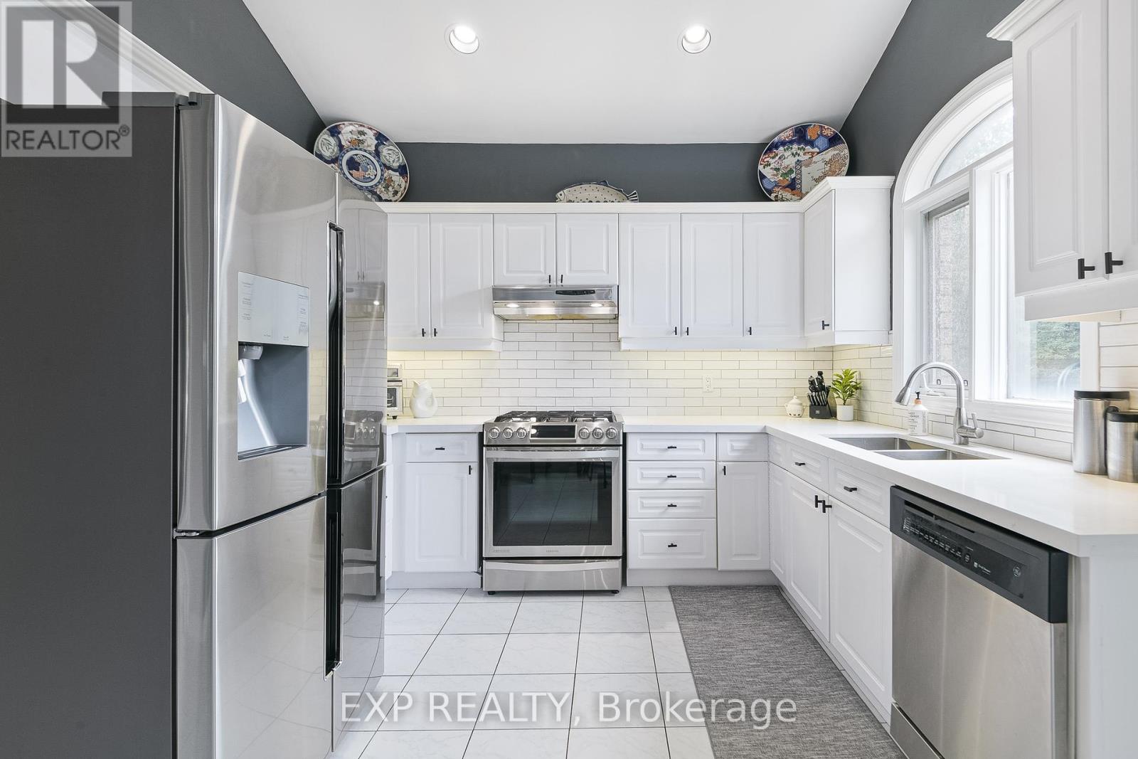 29 BATSON DRIVE - 15