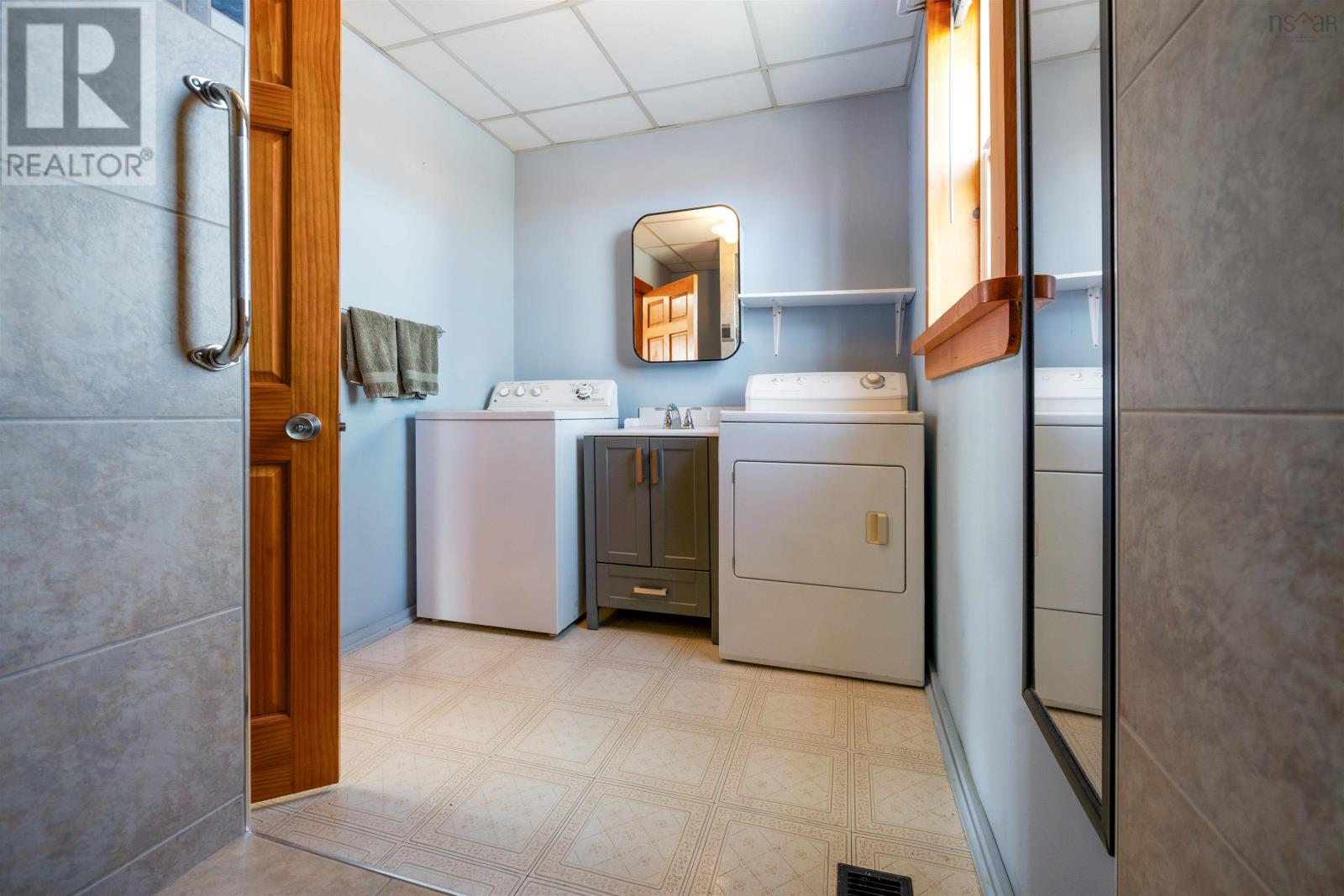 Property 12 of 49 of 4521 Stellarton Trafalgar Road