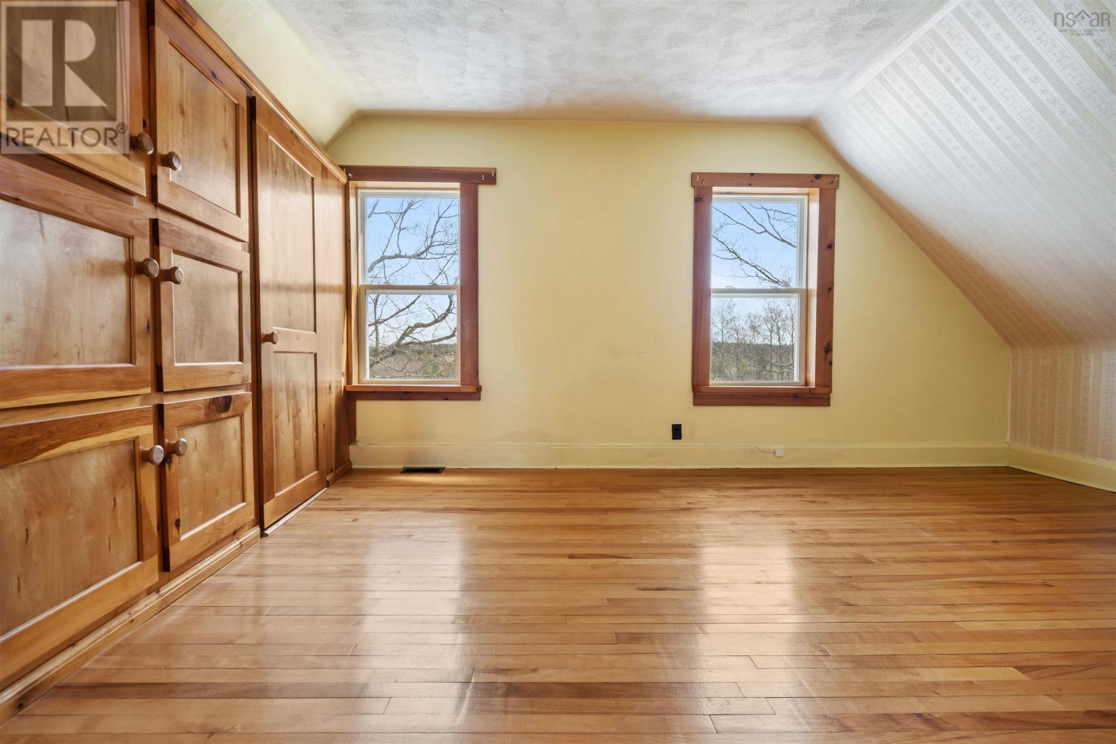 Property 27 of 49 of 4521 Stellarton Trafalgar Road