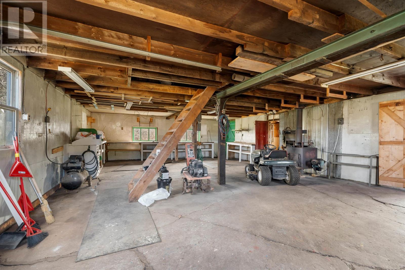 Property 37 of 49 of 4521 Stellarton Trafalgar Road