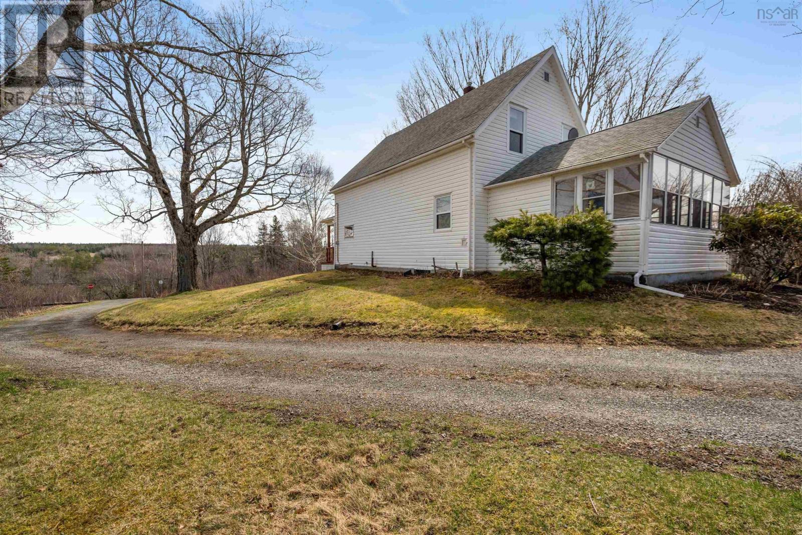 Property 47 of 49 of 4521 Stellarton Trafalgar Road