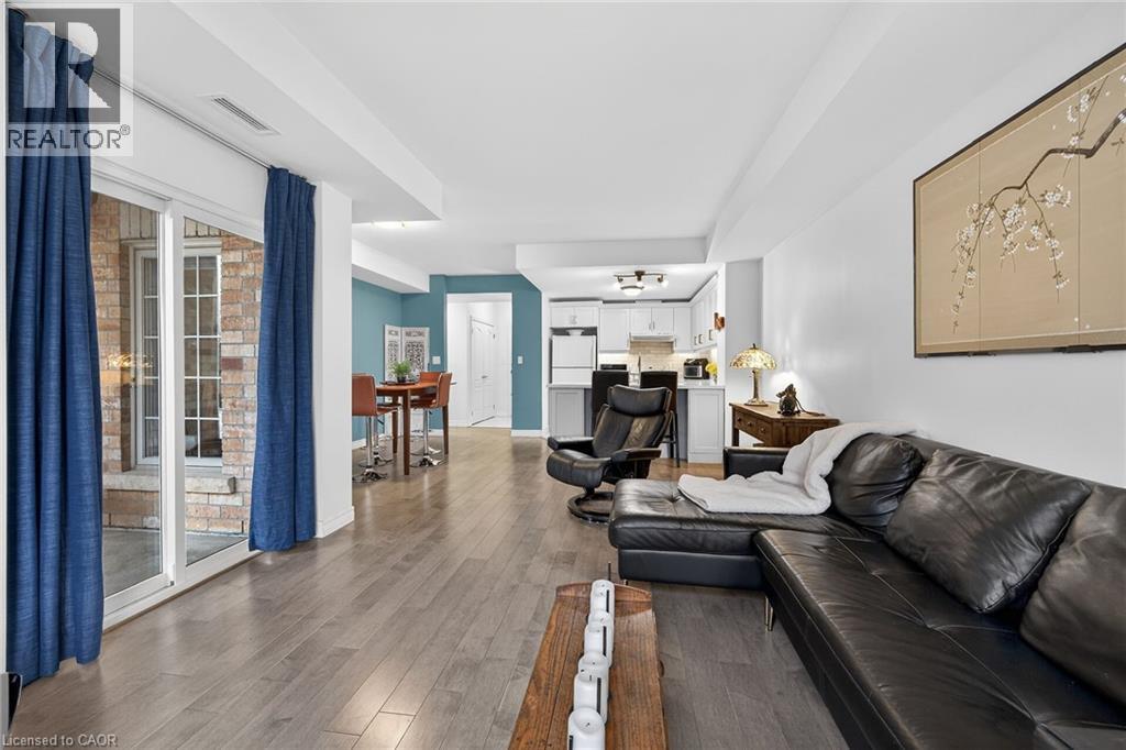 59 CRITZIA Drive Unit# 215, Mount Hope, Ontario, L0R1W0 — Photo 13