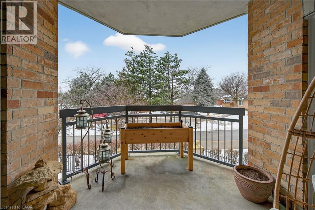 59 CRITZIA Drive Unit# 215, Mount Hope, Ontario, L0R1W0 — Photo 26