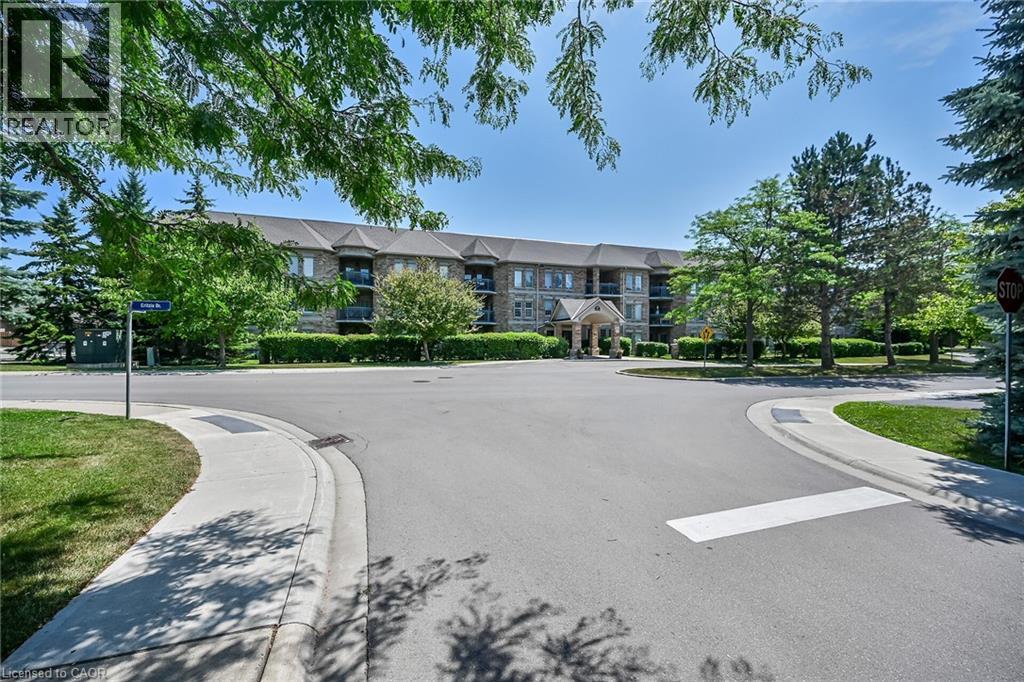 59 CRITZIA Drive Unit# 215, Mount Hope, Ontario, L0R1W0 — Photo 2