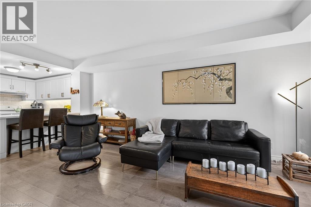 59 CRITZIA Drive Unit# 215, Mount Hope, Ontario, L0R1W0 — Photo 12