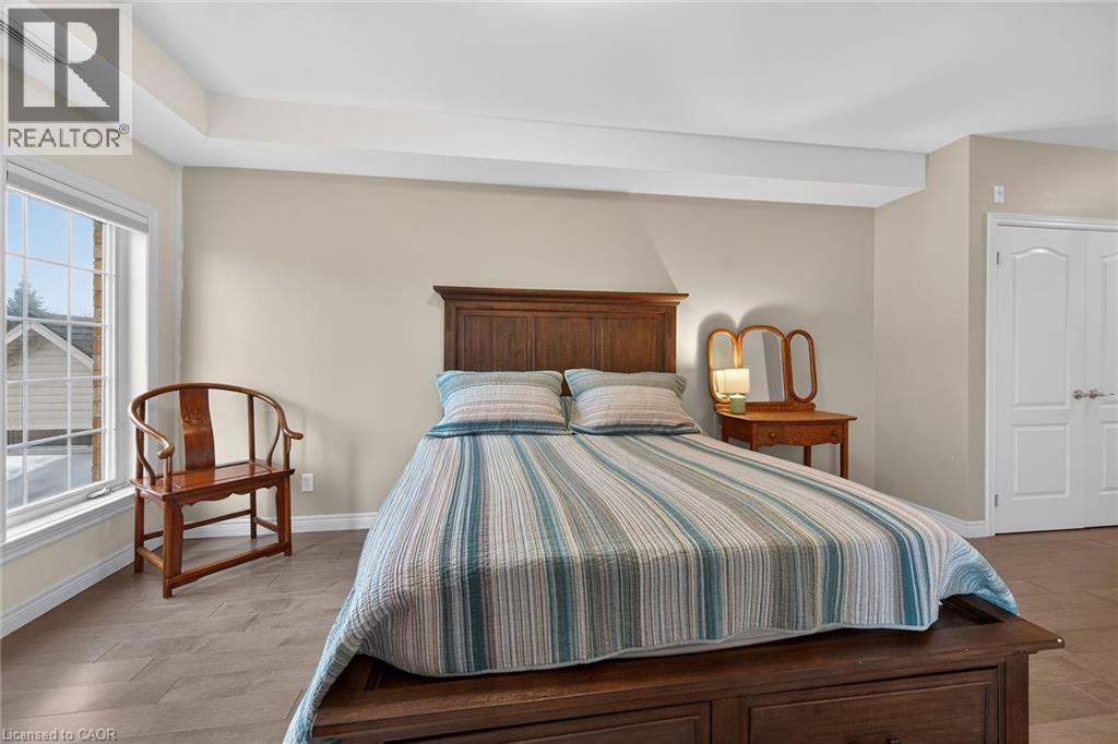 59 CRITZIA Drive Unit# 215, Mount Hope, Ontario, L0R1W0 — Photo 17