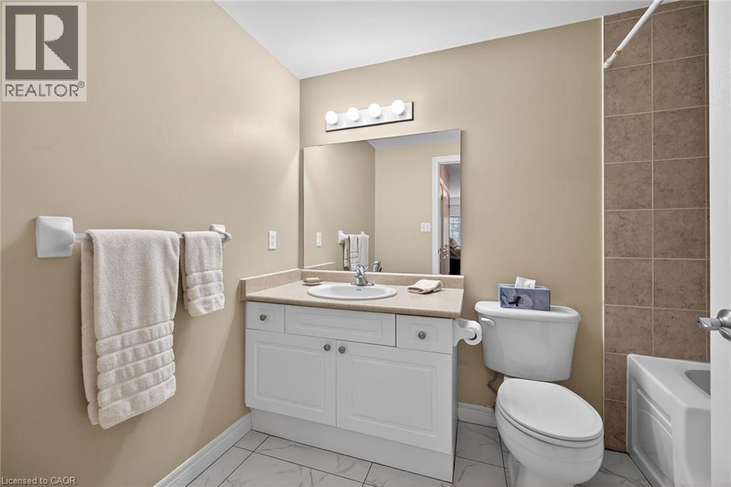 59 CRITZIA Drive Unit# 215, Mount Hope, Ontario, L0R1W0 — Photo 19