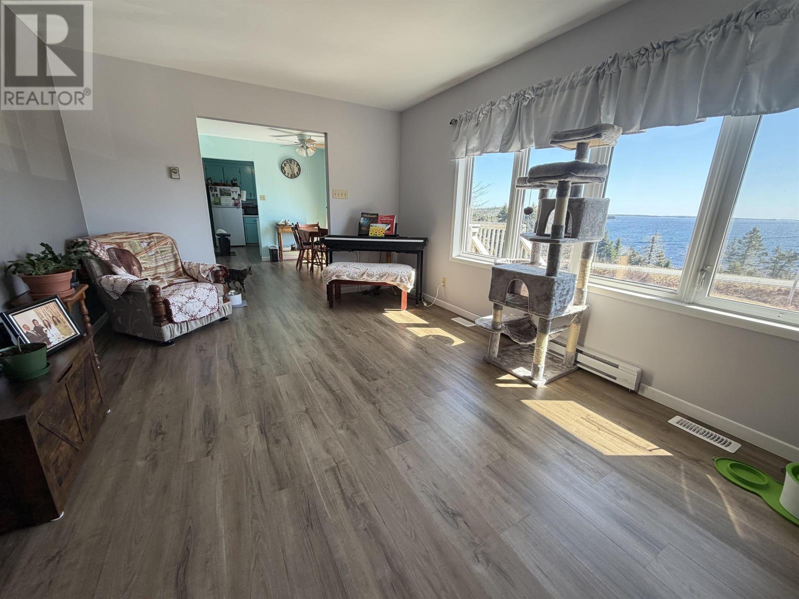 Property 17 of 41 of 28019 Highway 7