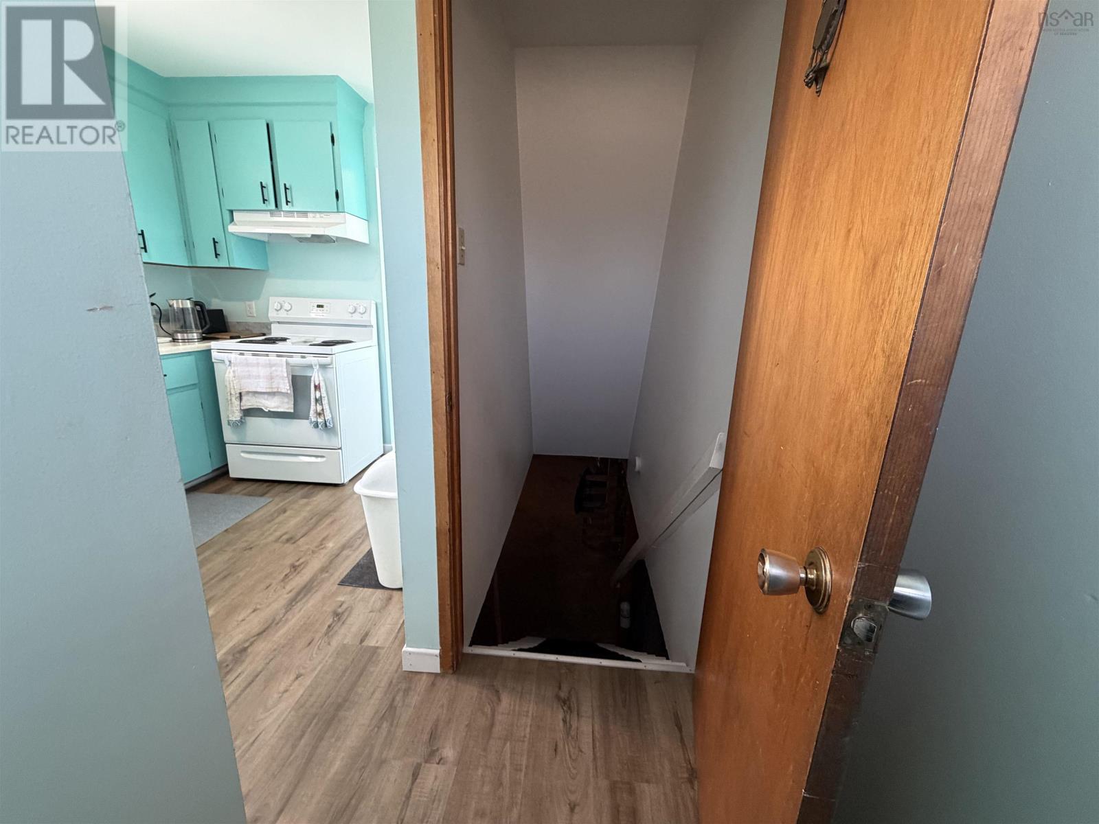 Property 14 of 41 of 28019 Highway 7