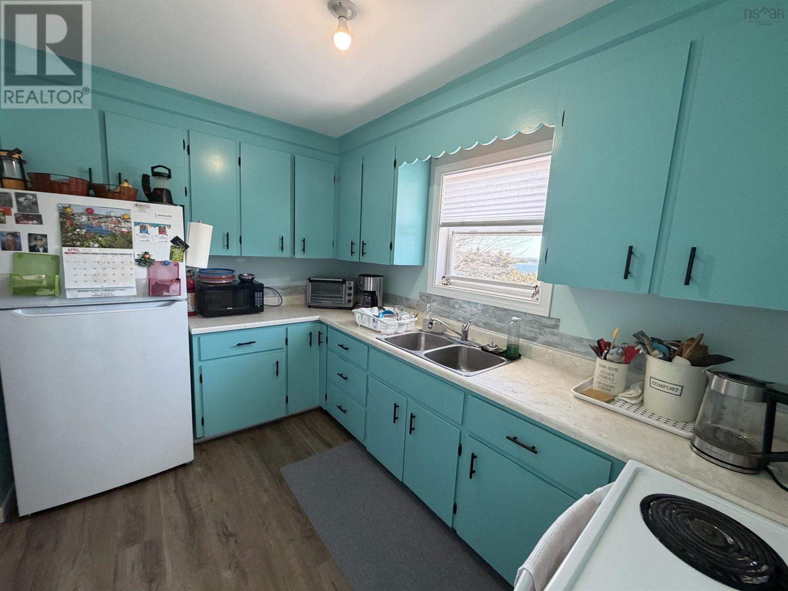 Property 10 of 41 of 28019 Highway 7