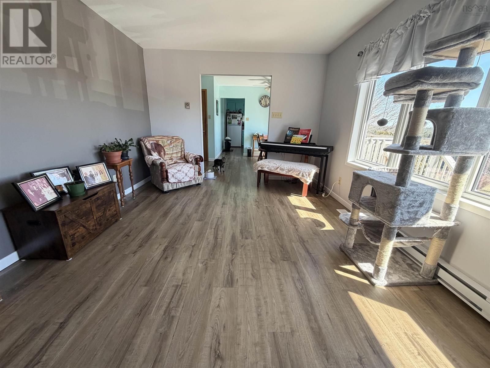 Property 18 of 41 of 28019 Highway 7