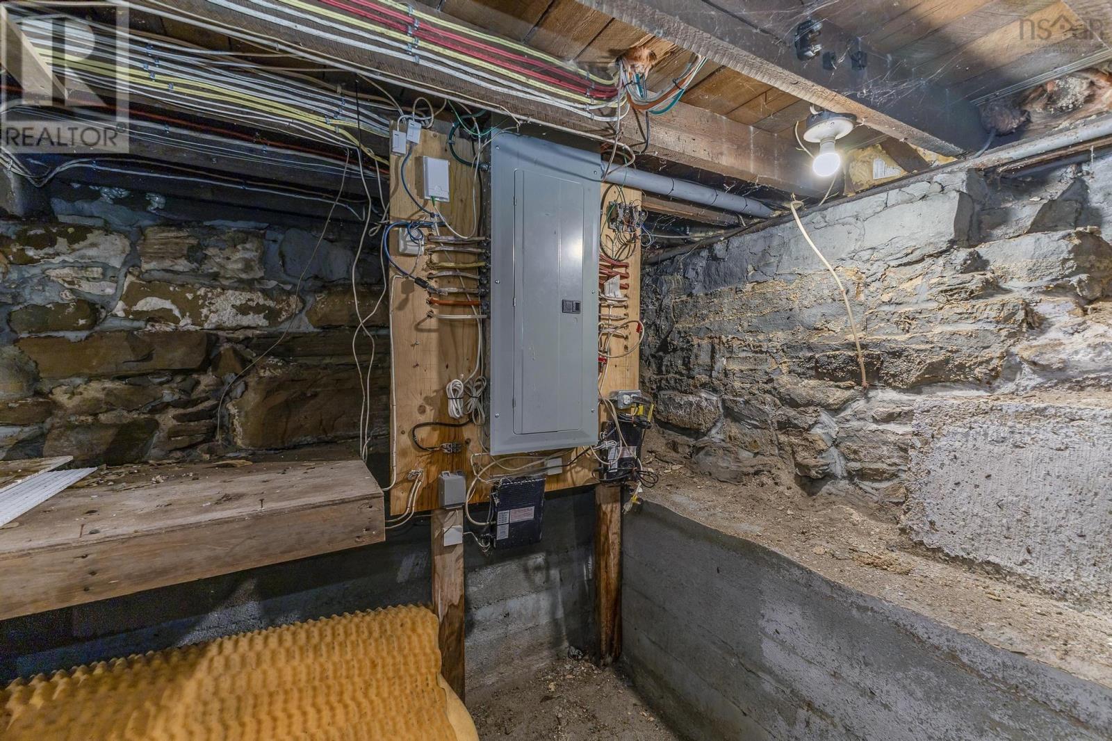 Property 17 of 31 of 25 Jubilee Avenue