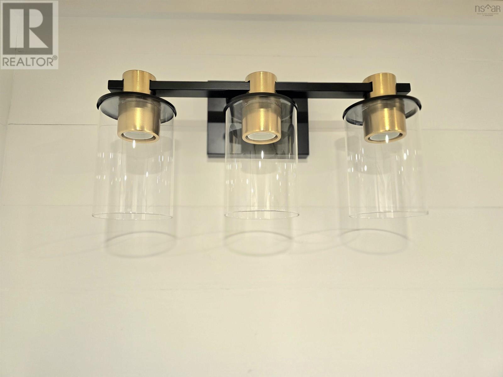 Property 28 of 34 of 10 College Court