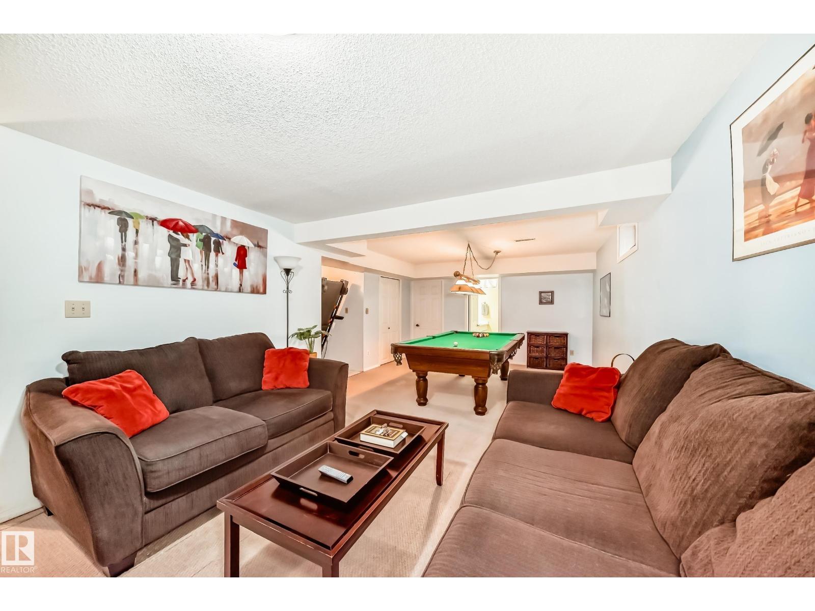 660 VILLAGE DR, Sherwood Park