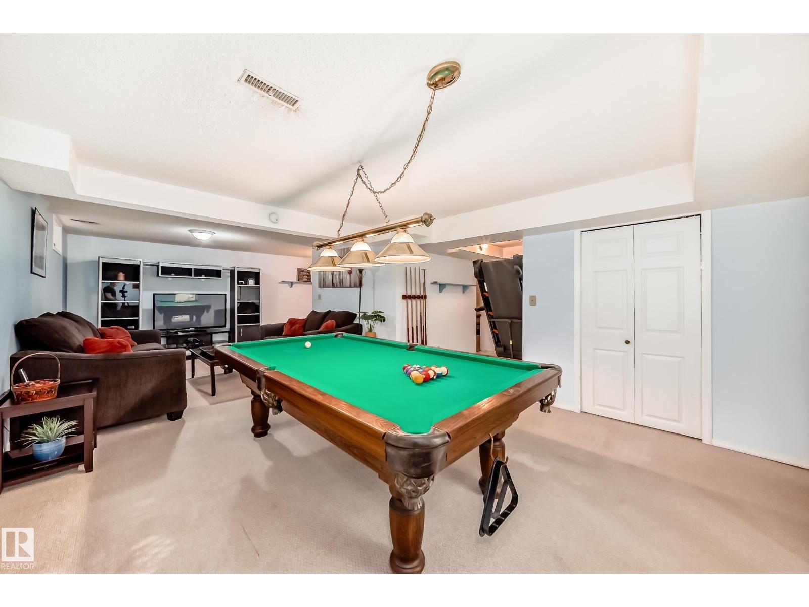 660 VILLAGE DR, Sherwood Park