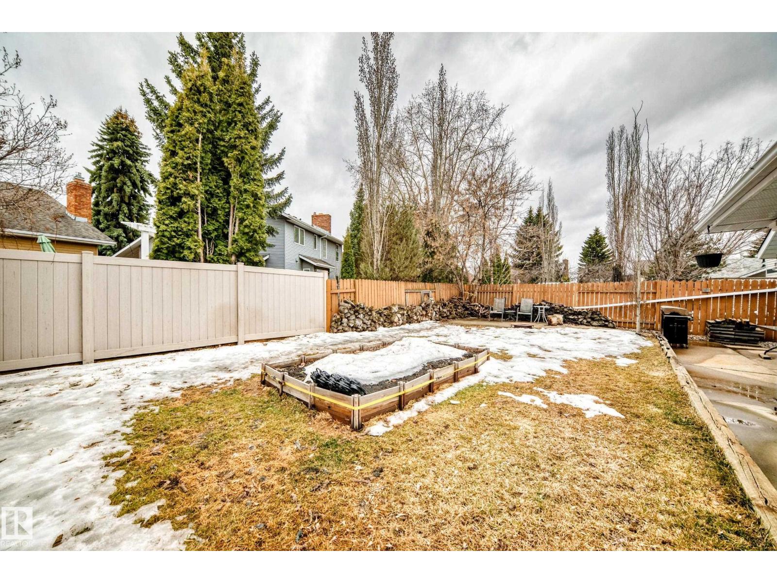 660 VILLAGE DR, Sherwood Park