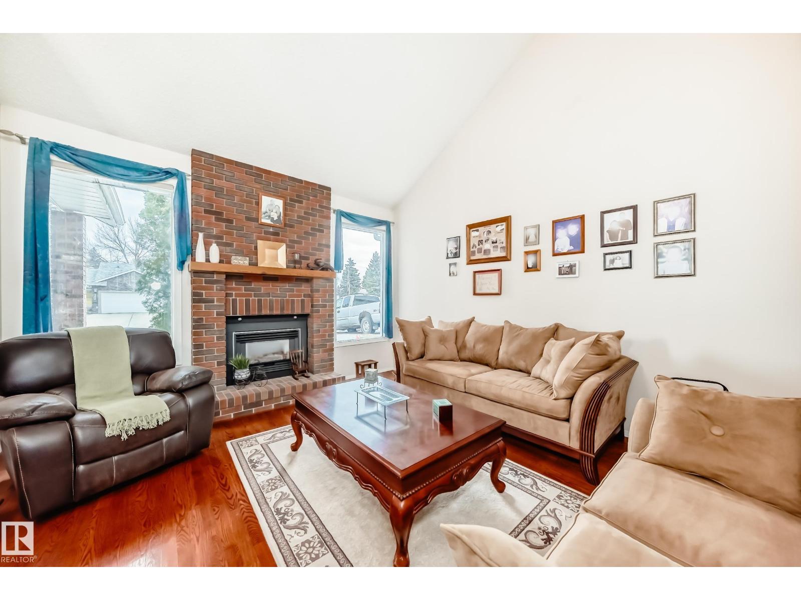 660 VILLAGE DR, Sherwood Park