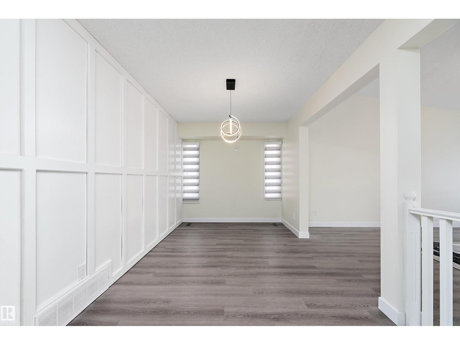 11020 158 AV NW, Edmonton