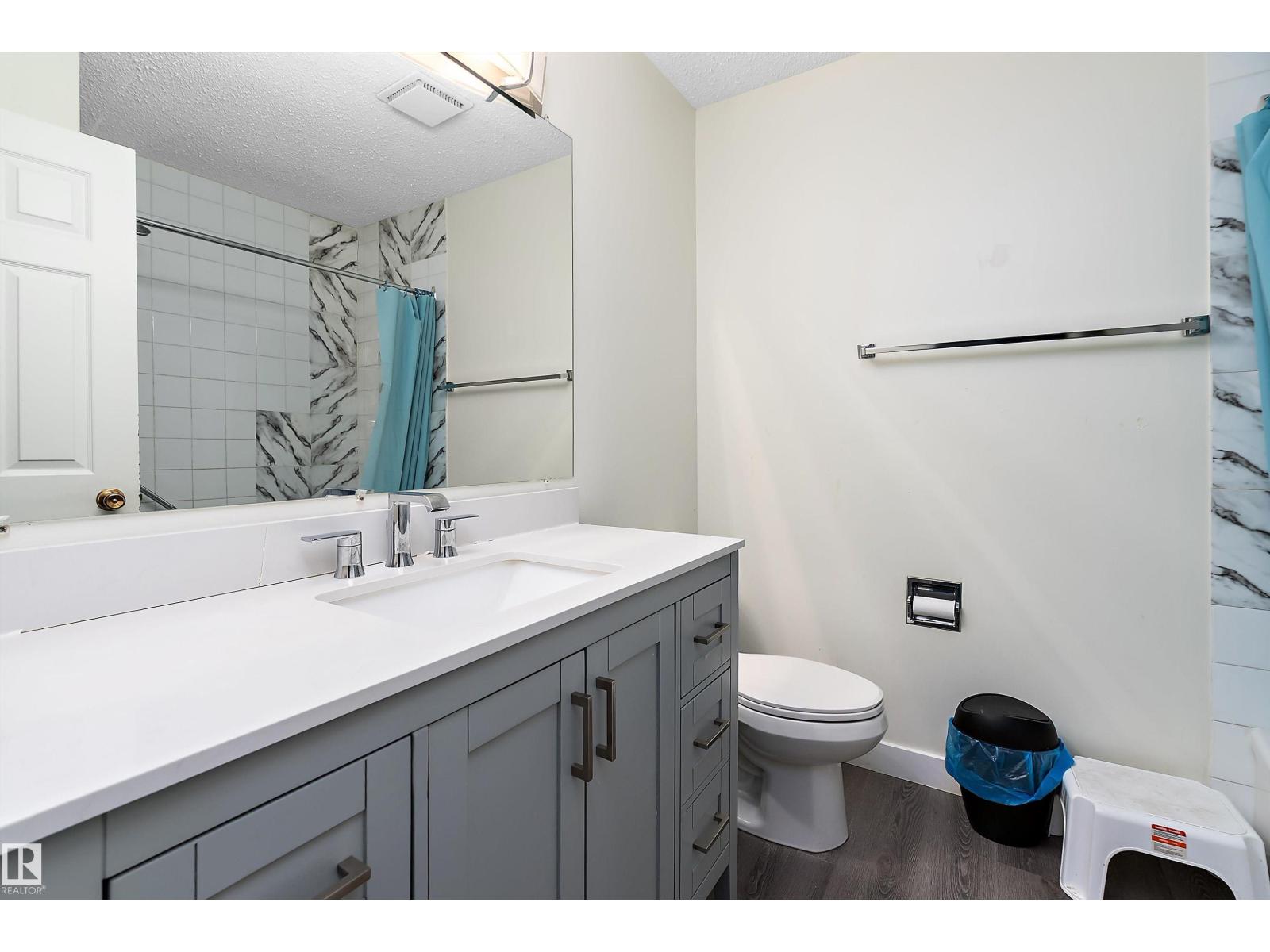 11020 158 AV NW, Edmonton