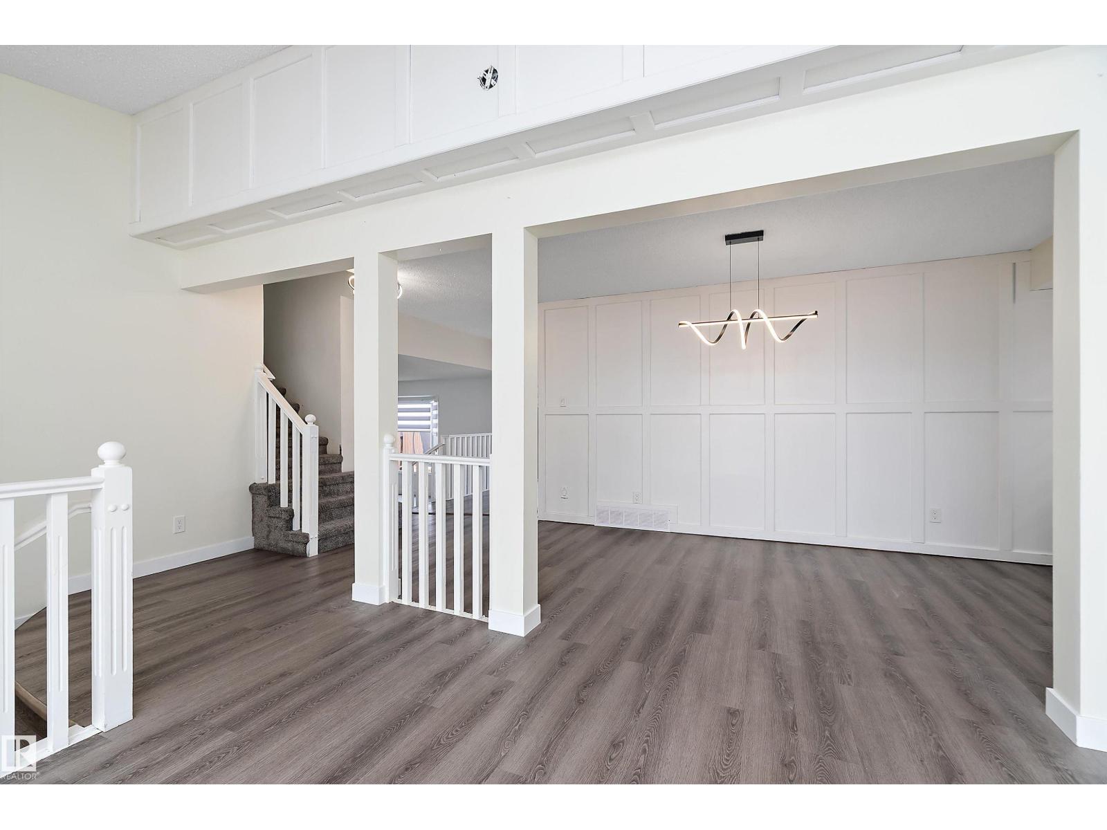 11020 158 AV NW, Edmonton