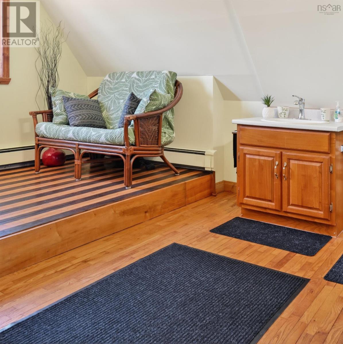 Property 30 of 50 of 5018 West Bay Road