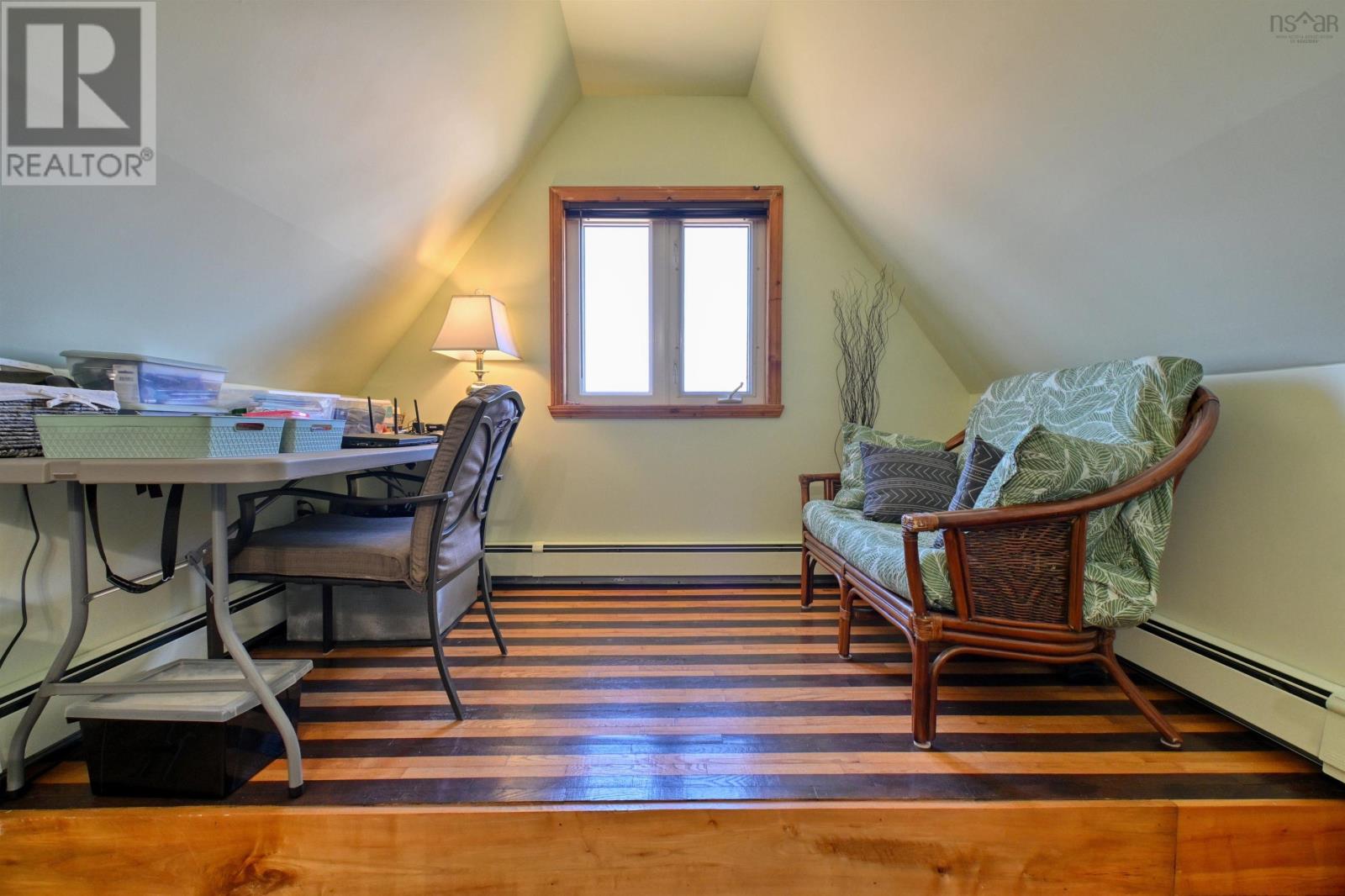 Property 29 of 50 of 5018 West Bay Road