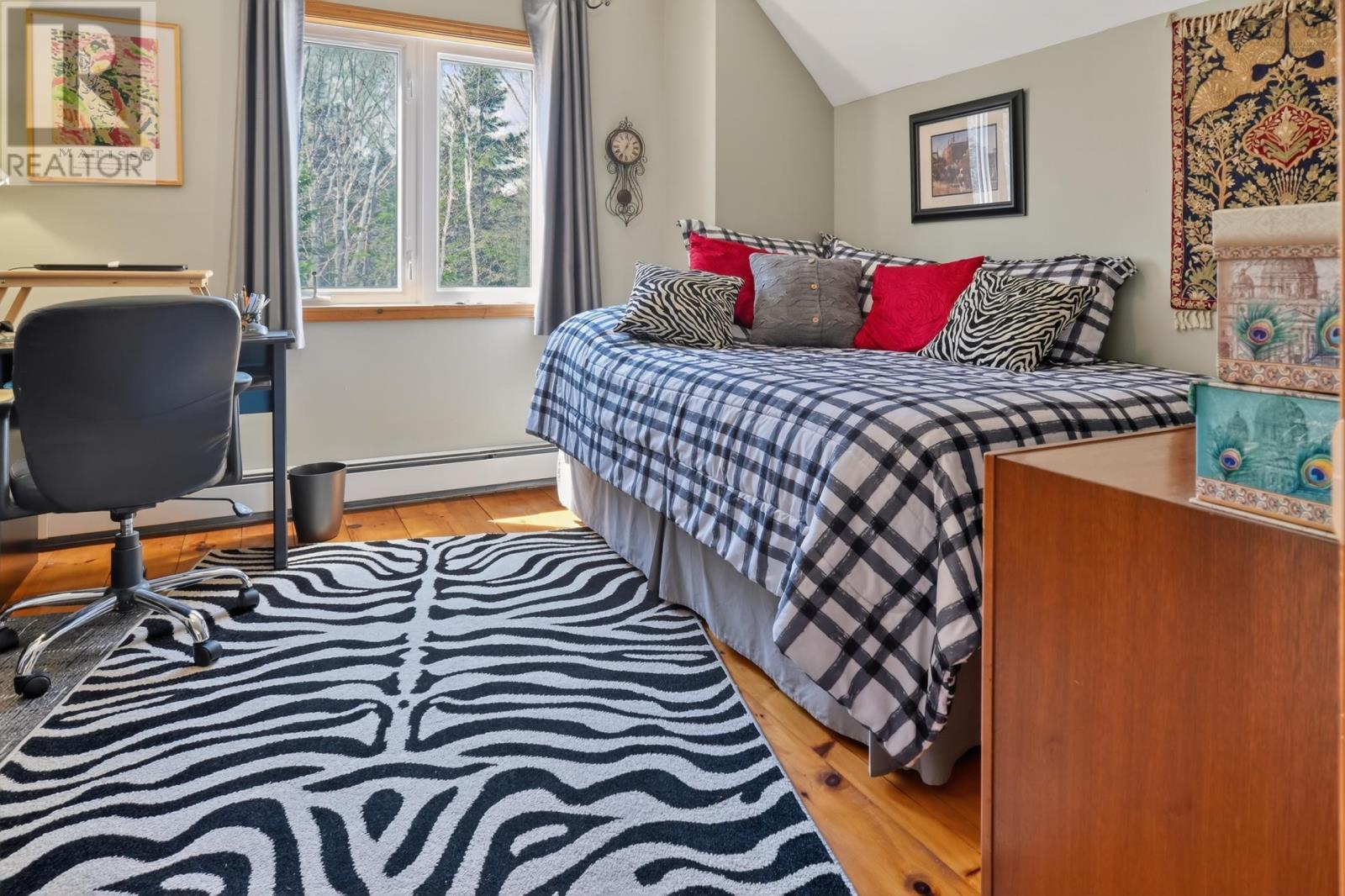 Property 28 of 50 of 5018 West Bay Road