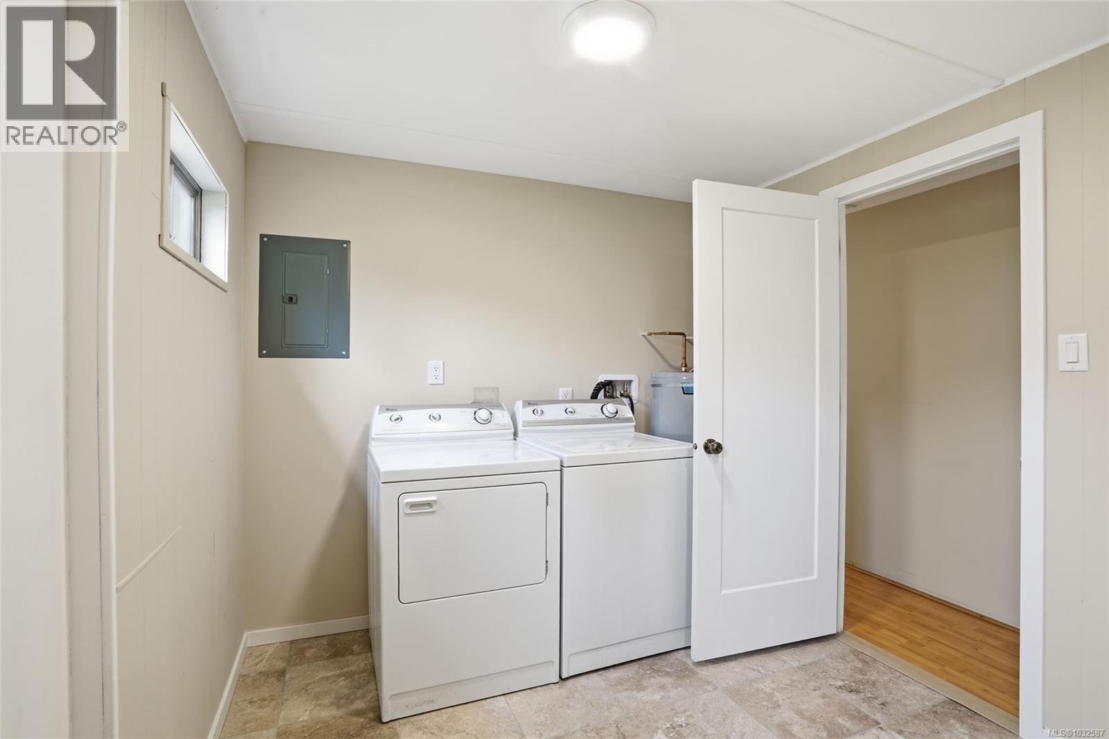 #16 1000 CHASE RIVER RD - 22