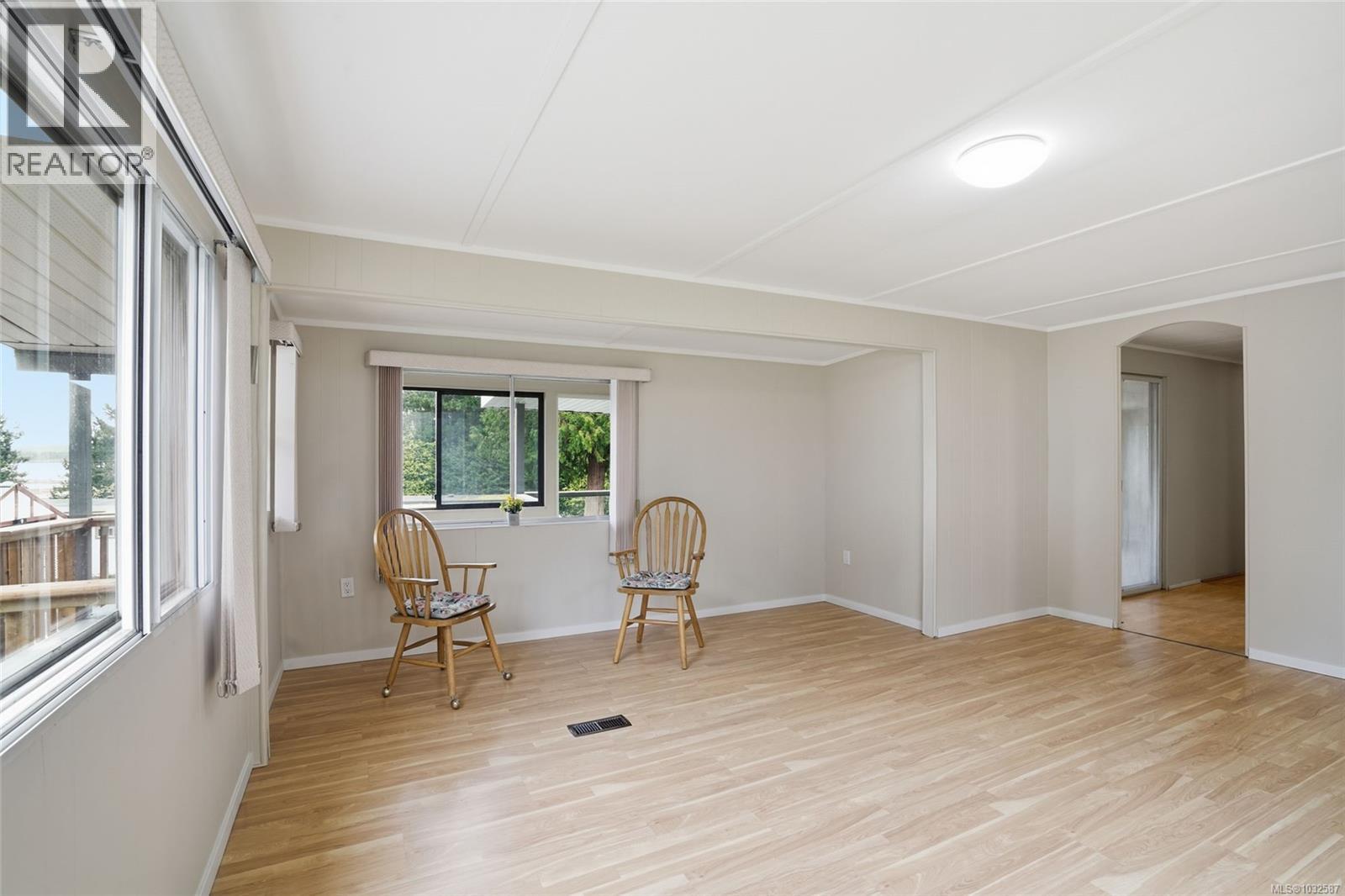 #16 1000 CHASE RIVER RD - 25