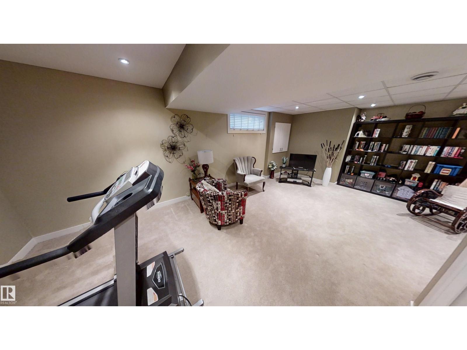 8627 173 AV NW, Edmonton