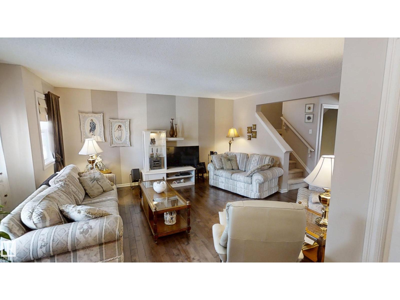 8627 173 AV NW, Edmonton